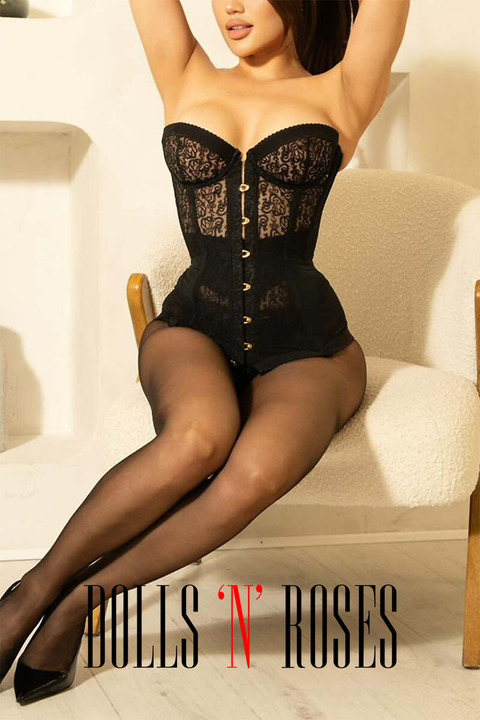 Azura - High Class Escort
