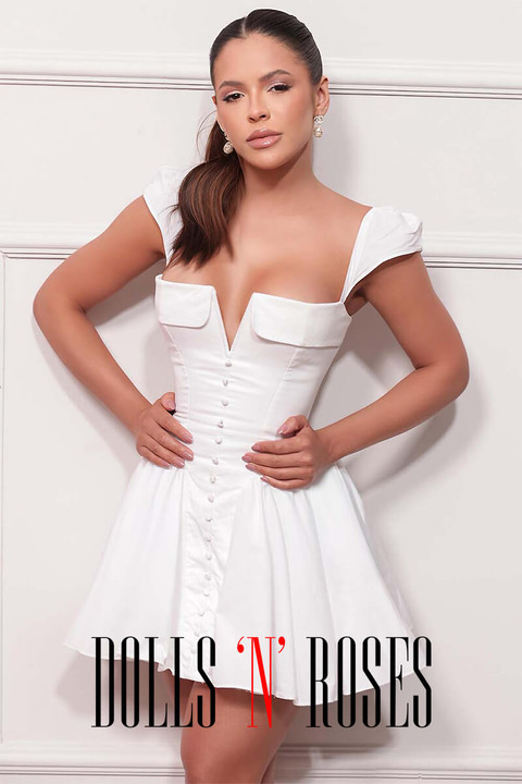 Petunia - High End Escort