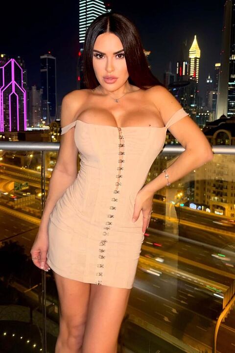 Alexandra - Top Class Companion in Dubai